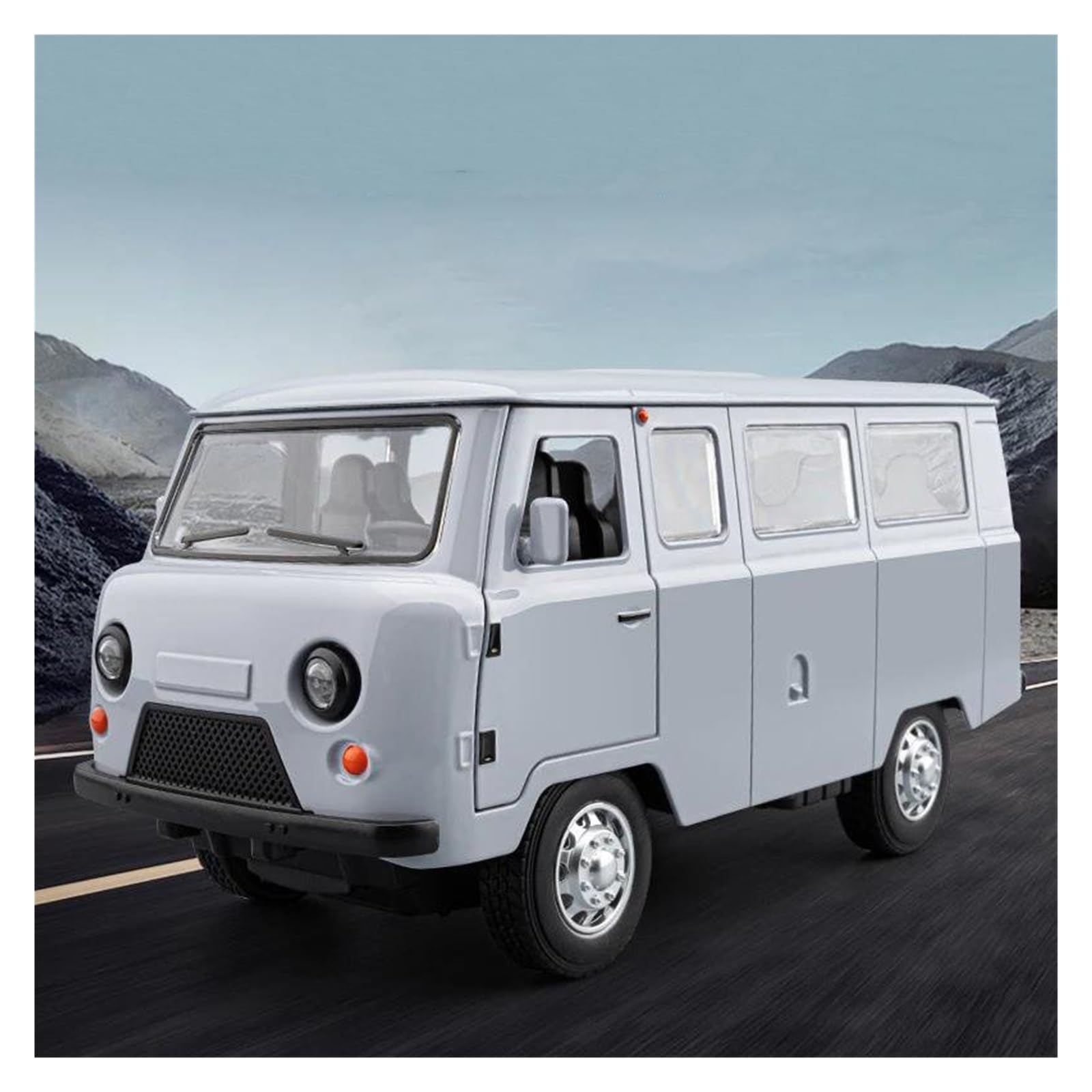 BANKOTO Diecast Car 1:18 For Russian For UAZ For TRAVELER For BUS Alloy Car Model Pull Back Collectibles Collectible(White)