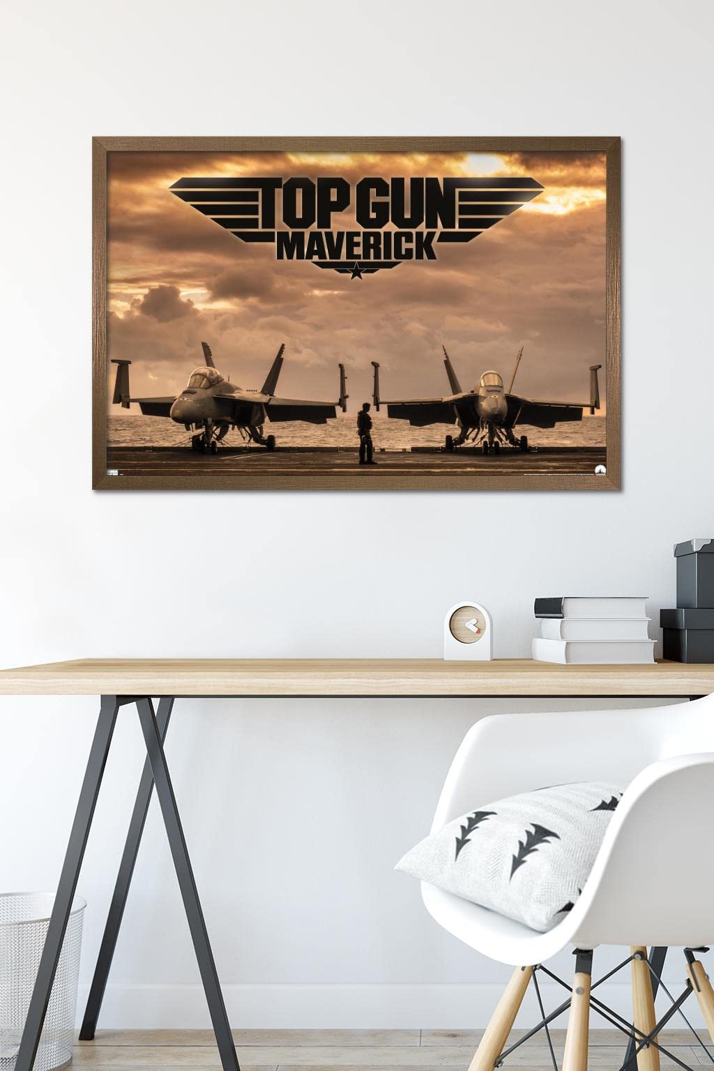 グラフィックアートパネル（TOP GUN MAVERICK） Trends International Top Gun: Maverick - Deck Wall Poster, 22.375