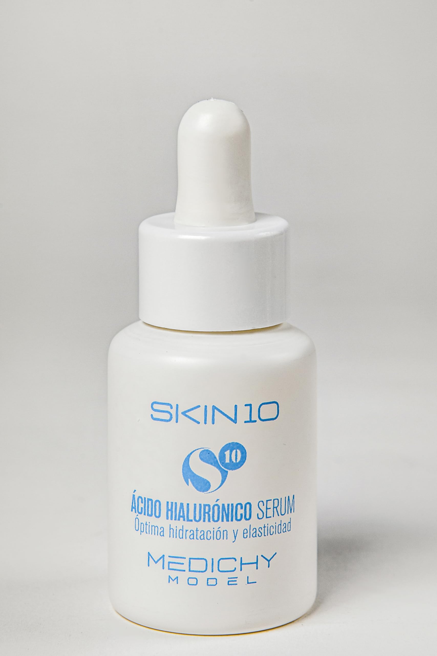 MEDICHY MODEL - Skin10 Hyaluronsäure-Serum – Intensive Feuchtigkeitsversorgung und Verjüngung – Anti-Aging-Formel für glatte und straffe Haut – 30 ml
