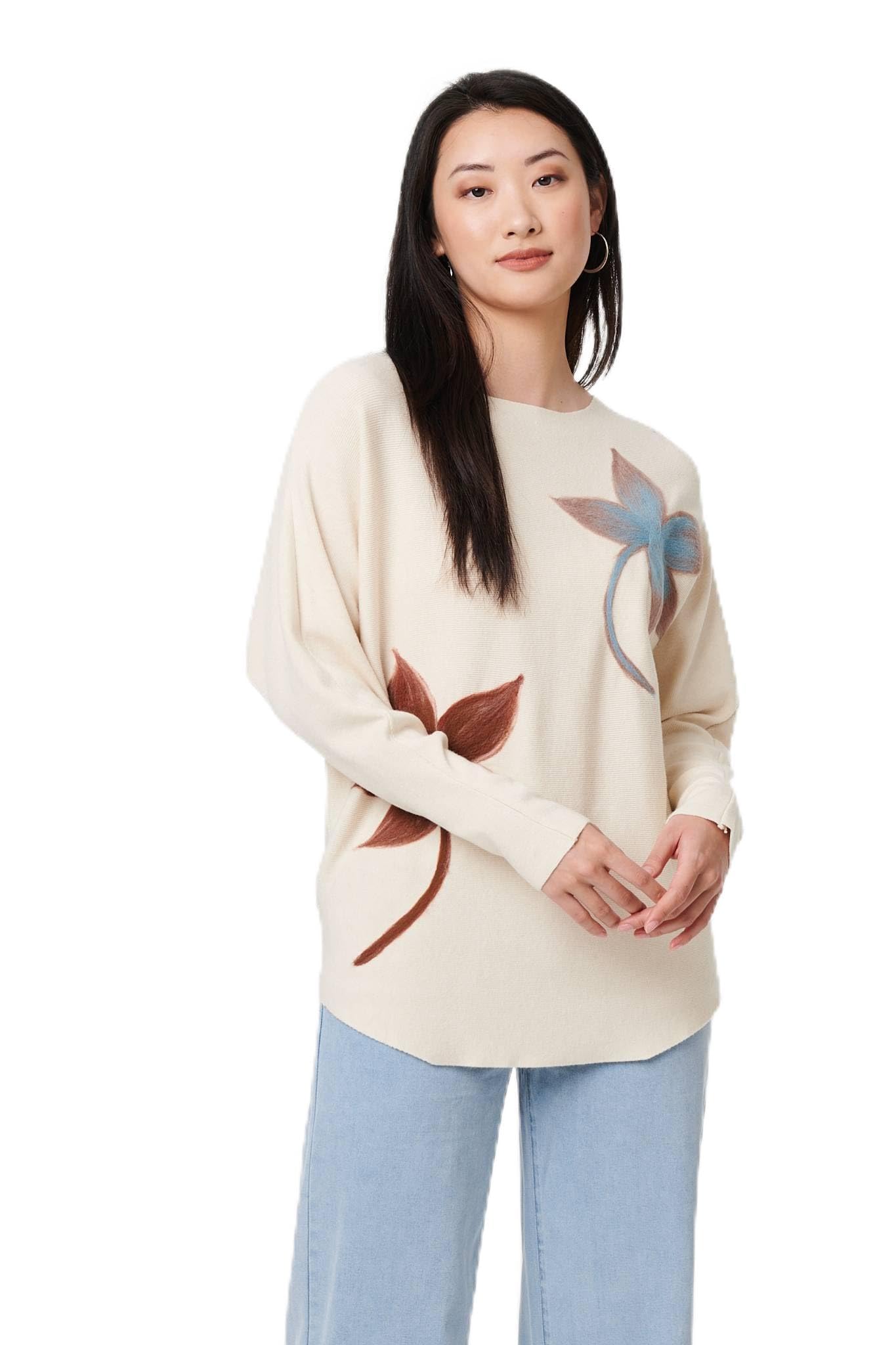 Izabel London Women's Beige Leaf Print Batwing Sleeve Relaxed Top In | Size: Small/Medium