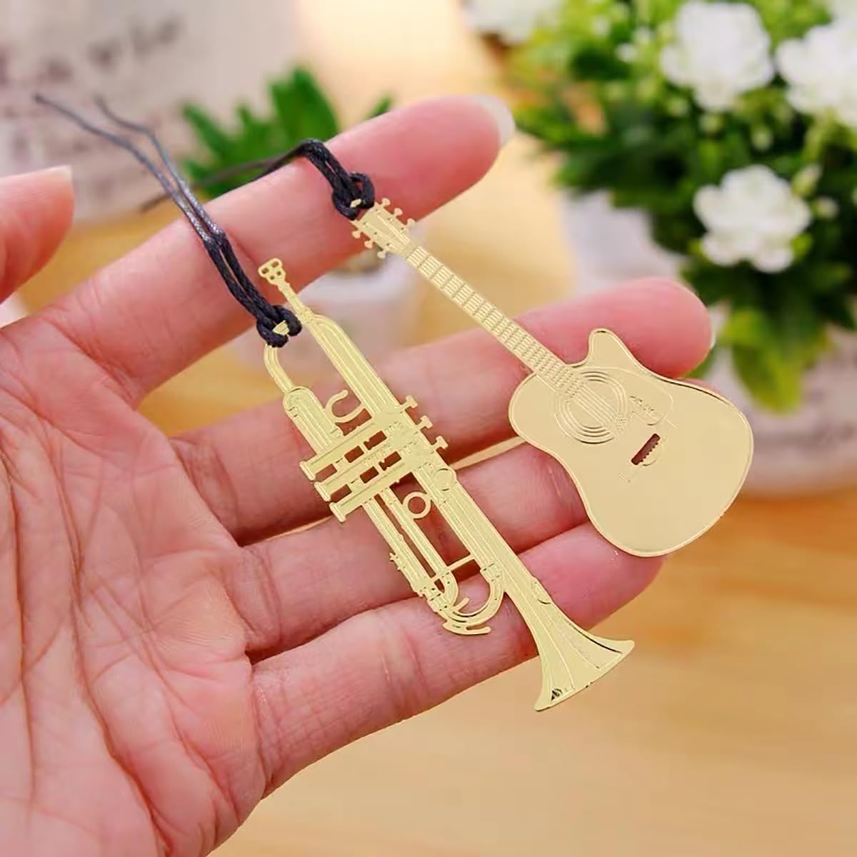 ZBJBinCH Musical Instrument Bookmark Gold Metal Bookmarks Exquisite Cute Bookmarks for Classical Instrument Lovers and Classical Music Lovers (6 Pcs) (Gold) - Image 3