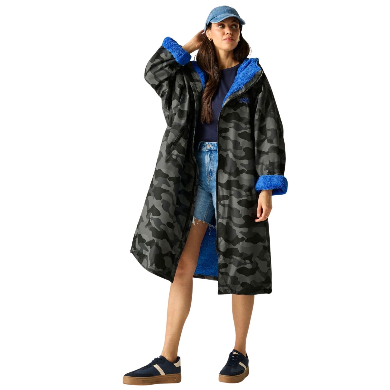 Regatta Adult Waterproof Changing Robe