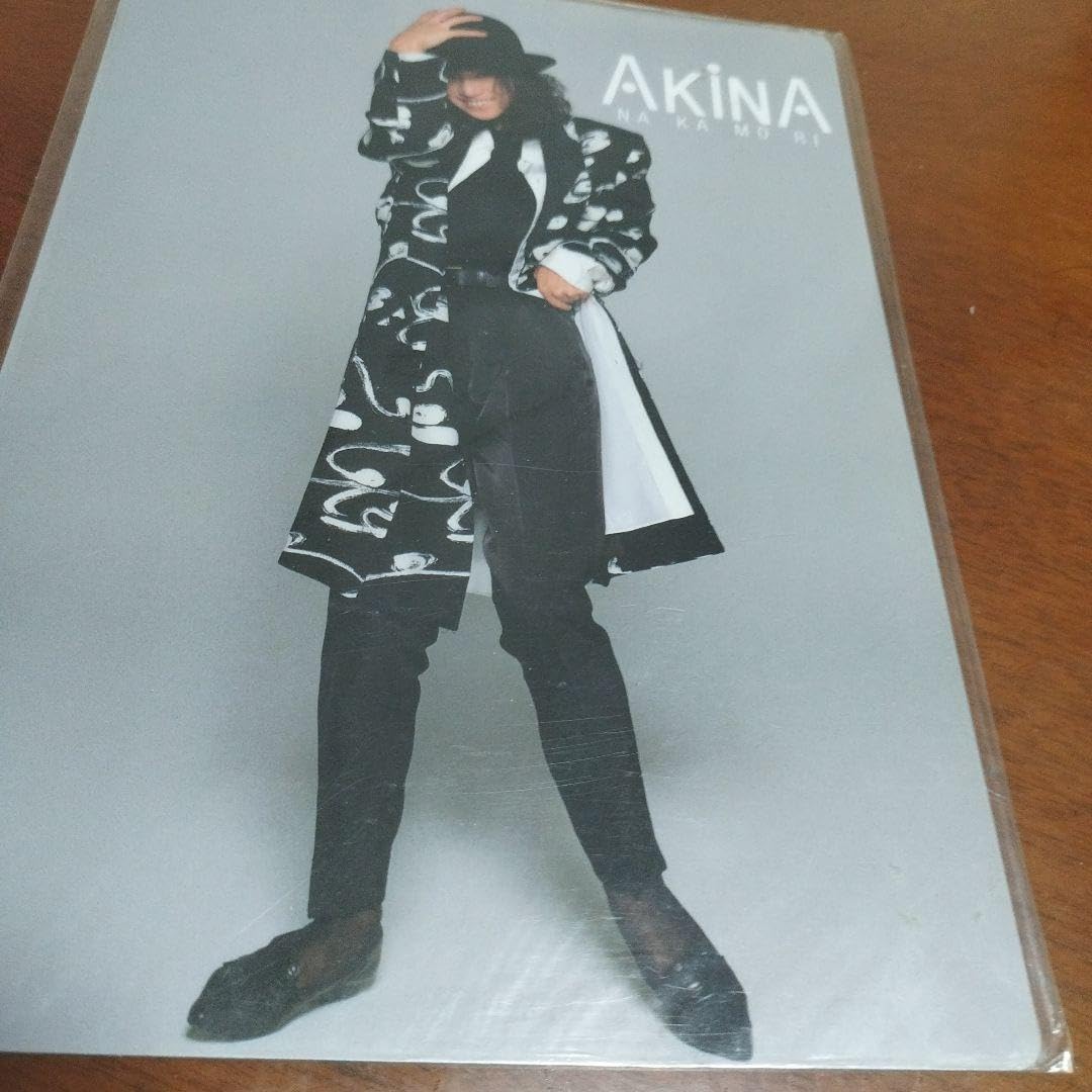 Amazon.co.jp: 中森明菜 公式グッズ 下敷き () : 文房具・オフィス用品