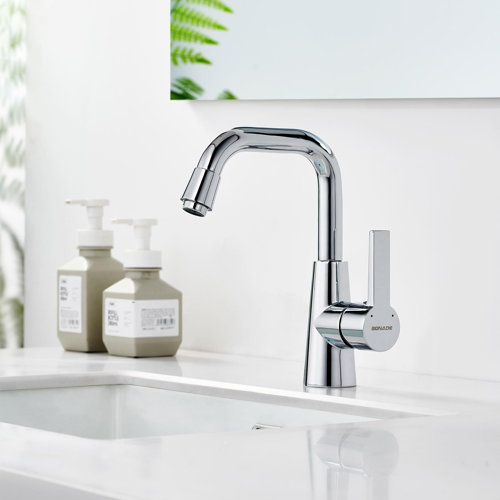 BONADE Robinet Salle Bain, Mitigeur Lavabo Rotatif à 360°, Robinet Lavabo en Laiton Chromé, Robinet Salle de Bain à Eau Chaude et Froide Robinet Lavabo Salle de Bain Pour Salle de Bain et Cuisine