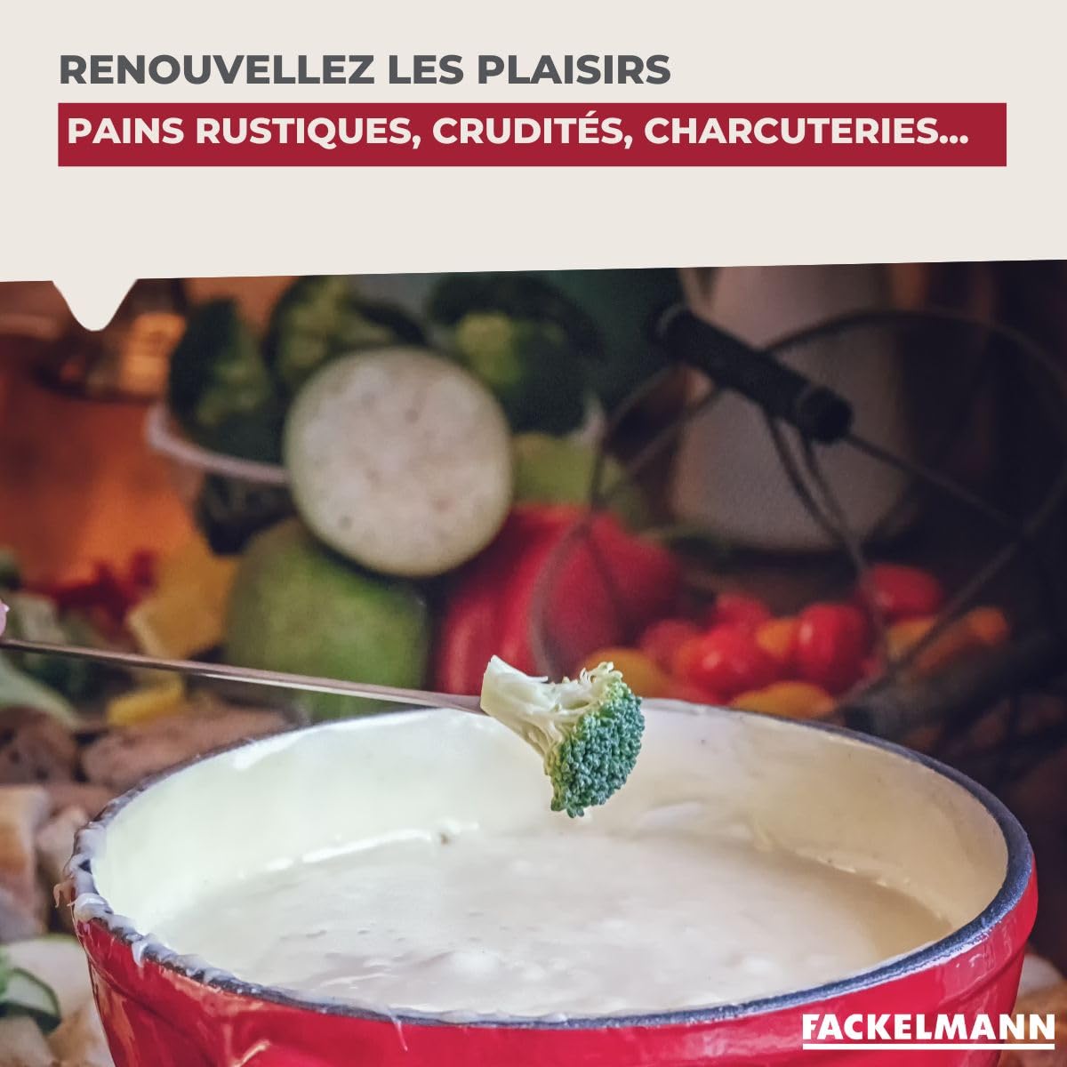 Fackelmann 686949 Service à fondue savoyarde pour 4 personnes, fondue bourguignonne, 1 caelon, 1 poêle, 1 brûleur 6 fourchettes, fonte émaillée, acier inoxydable, bois, rouge, diamètre 21 cm, 1,8 l