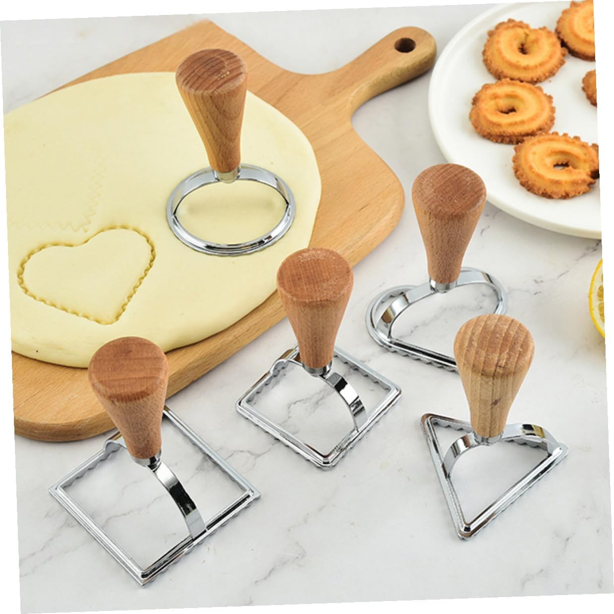 Milisten 3pcs Stainless Steel Dumpling Maker and Biscuit Cutter Set with Large Small Square round Molds for Baking and Pasta Kitchen Tools Random Color