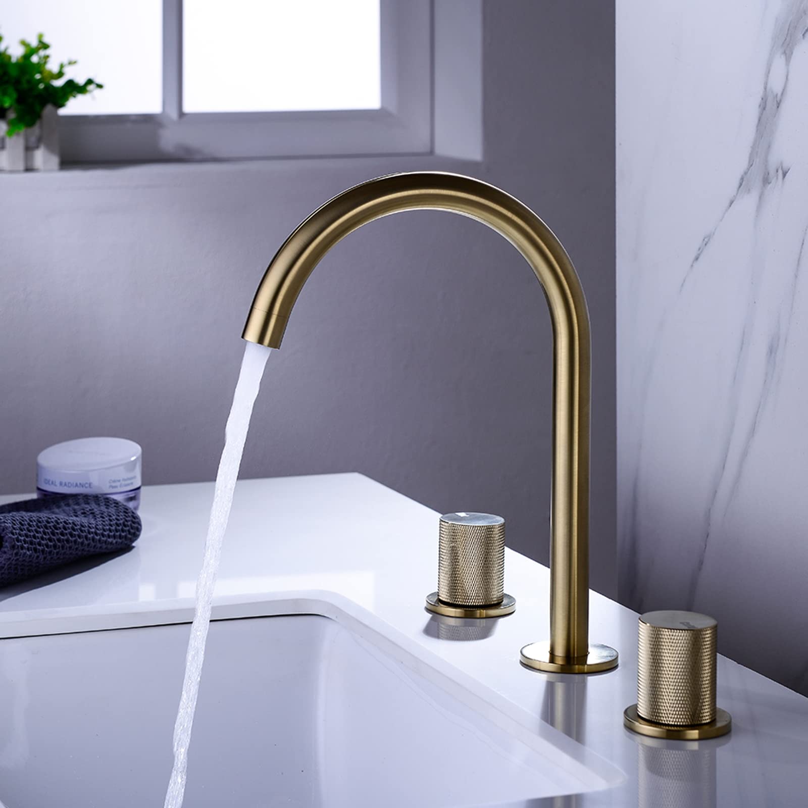 Robinet de lavabo encastré or brossé mitigeur 3 trous salle de bain chaud et froid
