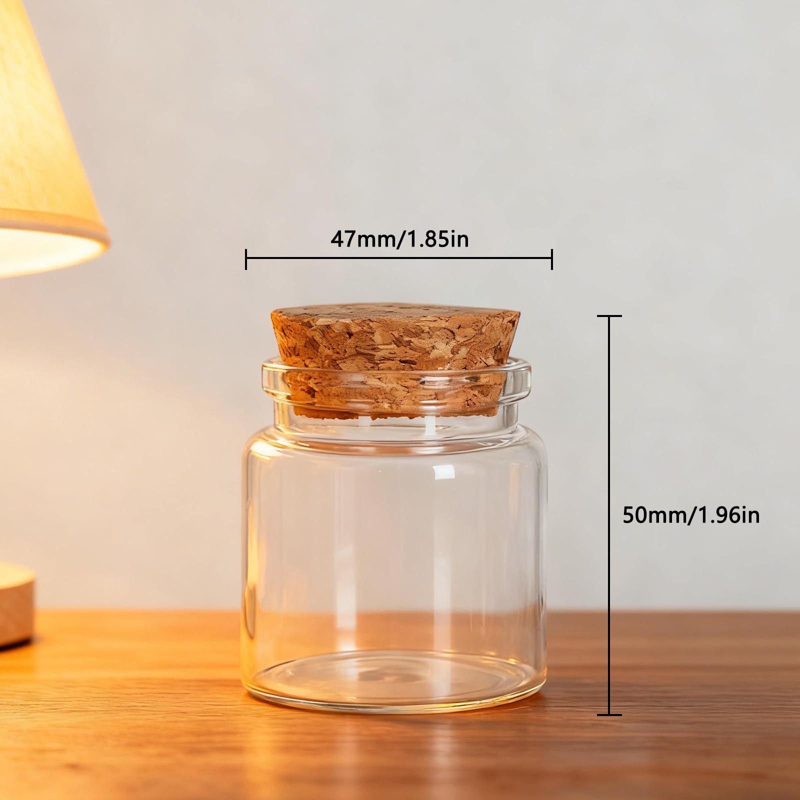 VOSSOT Mini butelki szklane z korkiem, 4 sztuki, 50 ml, małe szklane butelki do napełniania, dekoracja weselna, słoiki na przyprawy, styl boho, wielokrotnego użytku, dekoracja na imprezę, szklane