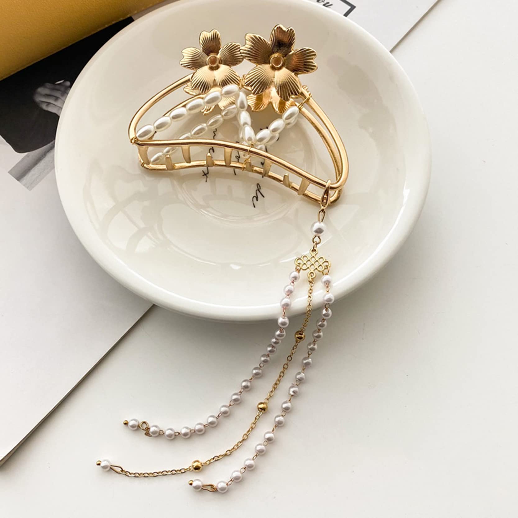 Amazon.com : 2 Pack Metal Big Gold Butterfly Hair Clips with  display picture 1