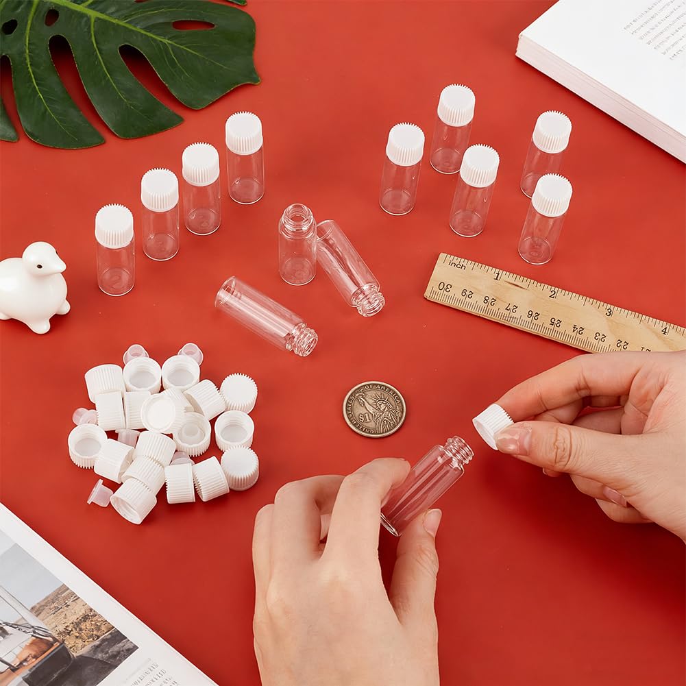 BENECREAT 50 Fiala di Vetro Bianco Da 5ml con Tappo A Vite, Piccole Bottiglie di Olio Essenziale A Prova di Perdite, Contenitore per Campioni Ricaricabile per Aromaterapia e Fai Da Te