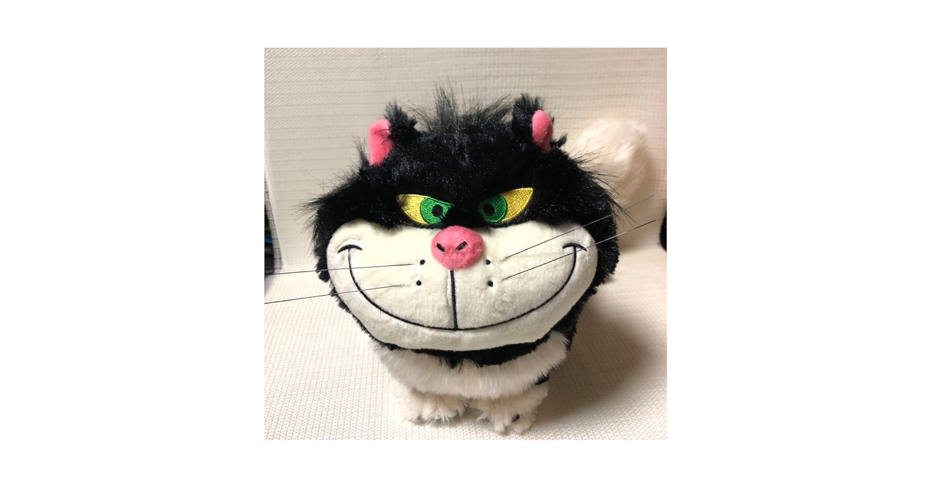 ルシファー　　ぬいぐるみ　シンデレラ　猫　ディズニー　disney Amazon.co.jp: ルシファー 猫 シンデレラ ぬいぐるみ 抱き枕