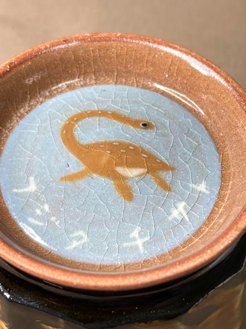 フジタチサト（スナフジタ）未使用　恐竜柄　フリーカップ　ペア（一客金継ぎ） フジタチサト（スナフジタ） 恐竜柄 フリーカップ ペア（一客金