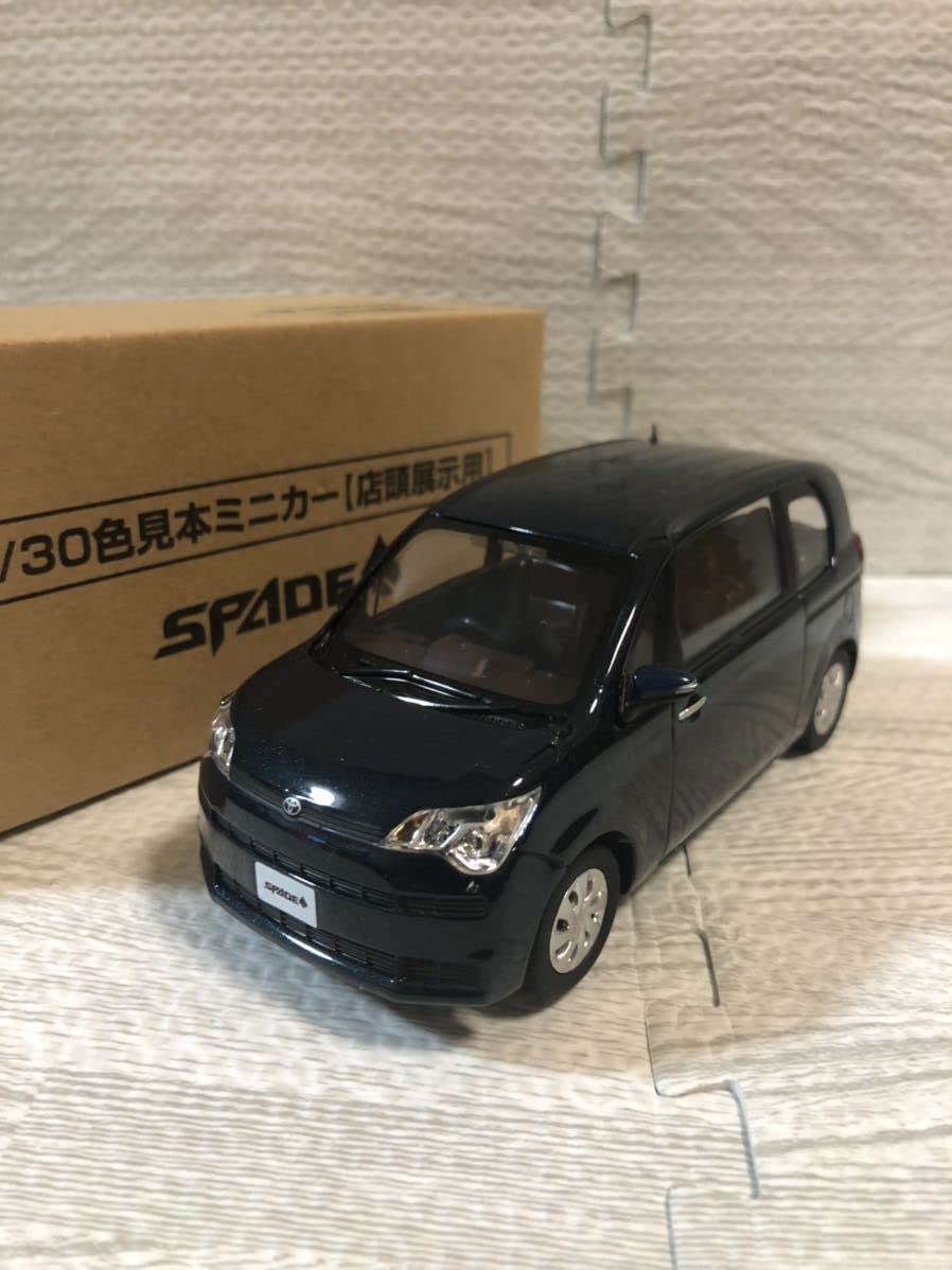 Amazon.co.jp: 1/30 トヨタ スペイド SPADE 非売品 カラーサンプル