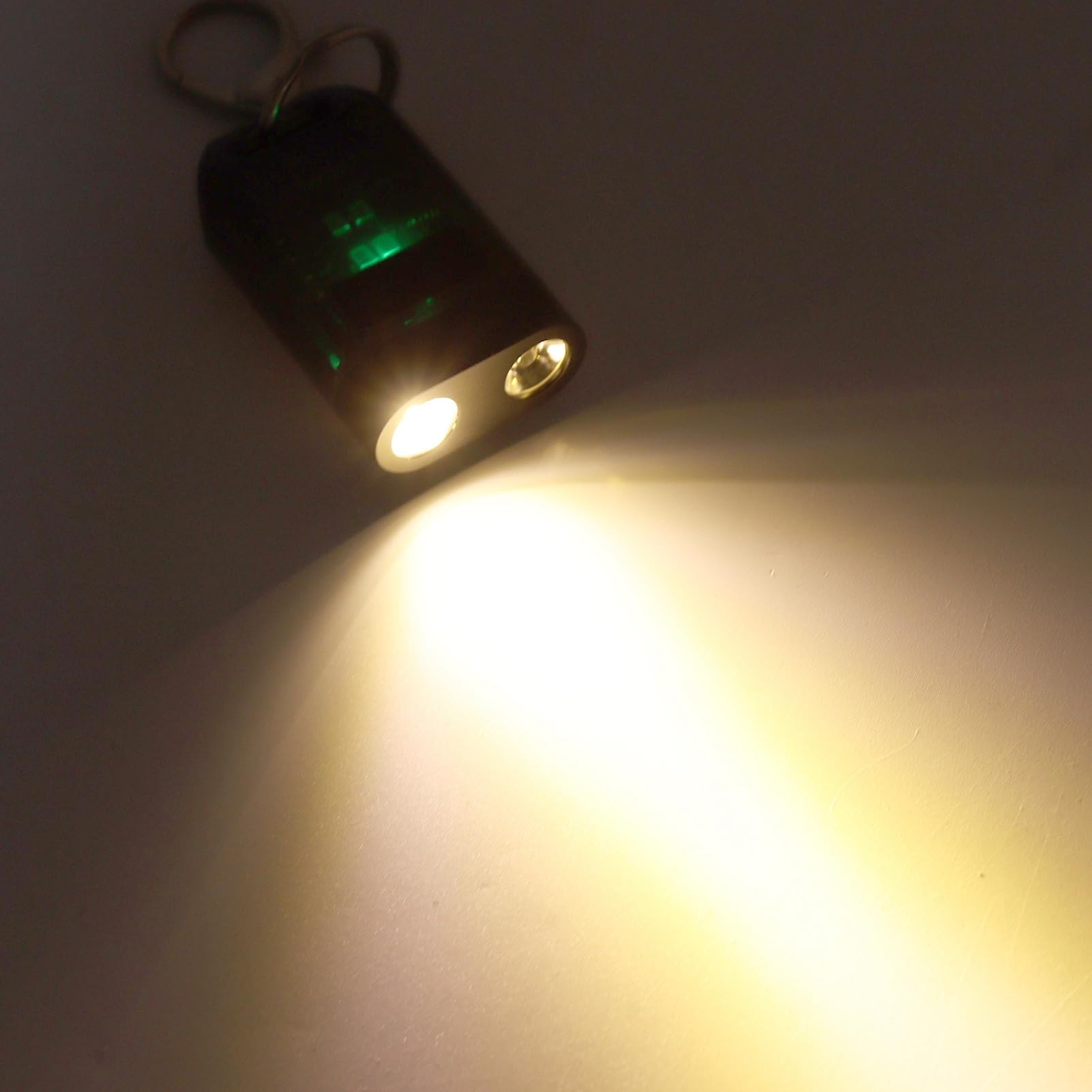 ETAINGYEUN Mini Strong Light Flashlight Ultra Light Portable Rechargeable Key Light Small Keychain Flashlight for Outdoor Camping Hiking