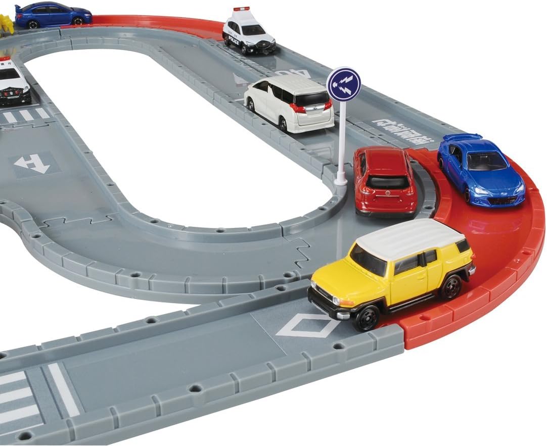 Amazon Com Tomica Tomica System Town Road Set Toys Games