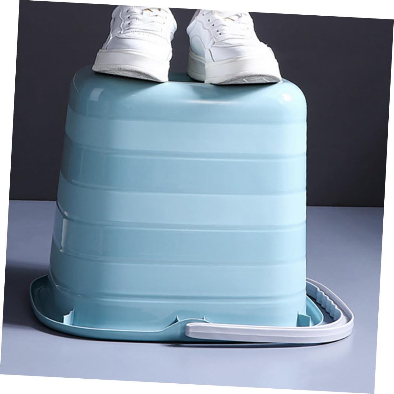 Secchio in Plastica Piccolo Manico, Secchio Multiuso | Uso Domestico e Lavanderia, per Giardinaggio e Stalle, Adatto a Piante da Giardino e Sabbia