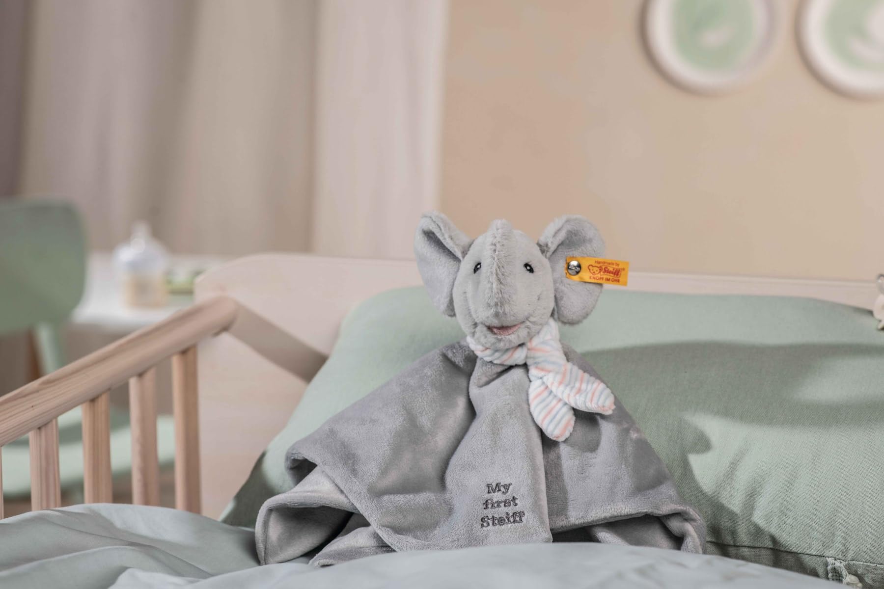 Steiff 242724 Elephant Comforter, Gray Violet, 26 cm - Image 2