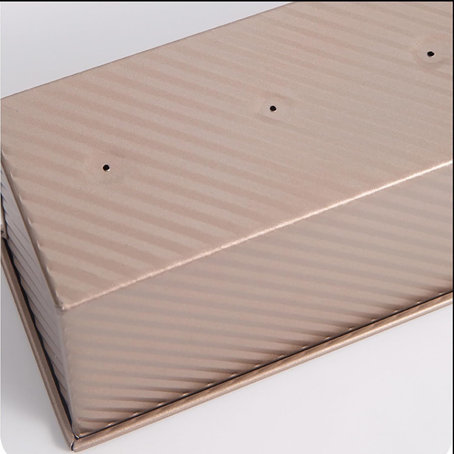 Pullman Loaf Pan with Lid, 2.2 lb Dough Capacity Bakeware for Baking Bread, Carbon Steel Corrugated Bread Toast Mold with Cover - Image 6