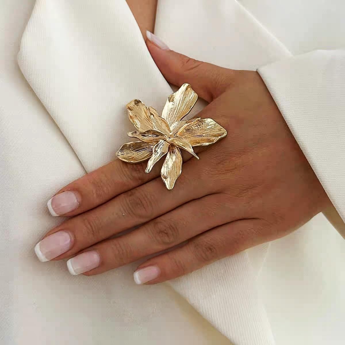 Gold Oversized 3D Floral Adjustable Ring for Women - Bold Statement Jewelry, Luxury Textured Flower Design, Hypoallergenic Alloy - Unique Fashion Accessories,Exaggerated and Stylish - Image 5