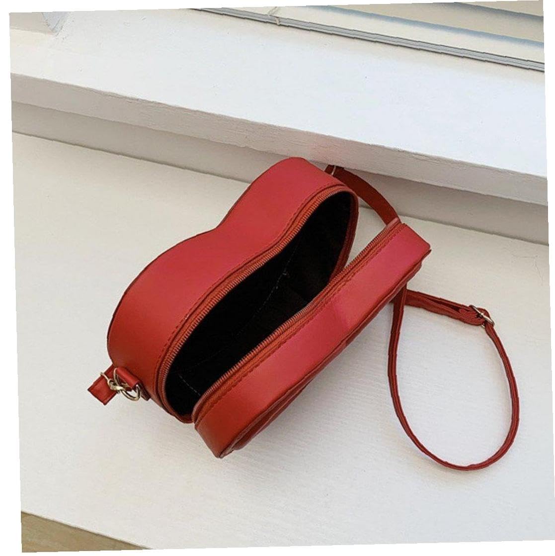 Amazon.co.jp: ショルダーバッグ 斜め掛け ハート形 可愛い ソリッド