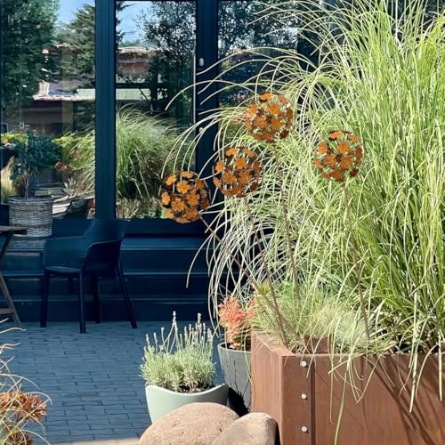 WRQIOO 2 Stück Gartenstecker Blume Rost, Metall Gartenstecker Naturrost, Rostdeko Gartendeko Metall Rost Flower Ball, Gartenkugeln für Garten, Terrasse, Balkon, Vorgarten & Außenbereich
