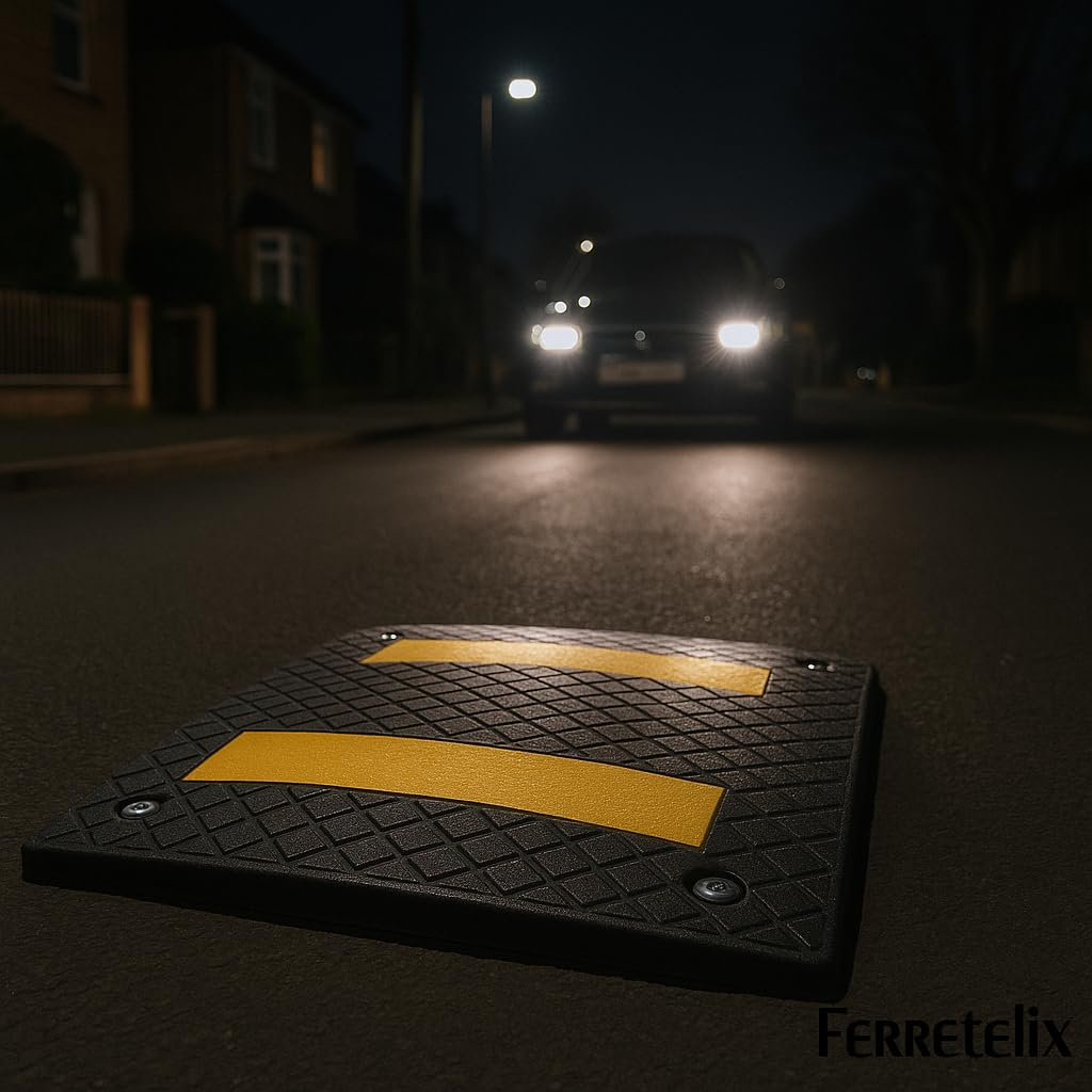 Ferretelix Badén reductor de velocidad de calle 50cm x 50cm x 5cm. Incluye tornillería