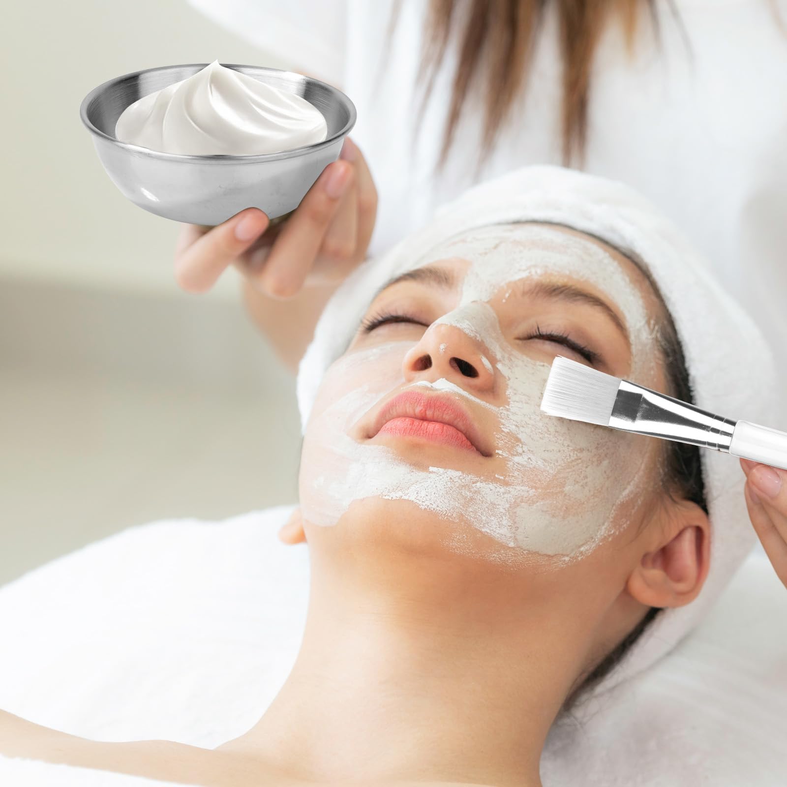 Set di 18 Prodotti per Il Viso Estetista, Inclusi 6 Ciotole, 6 Pennelli a Ventaglio e 6 Pennelli Piatti Set Miscelare Maschere Il Viso per Uso Domestico in Centri Estetici (Argento)