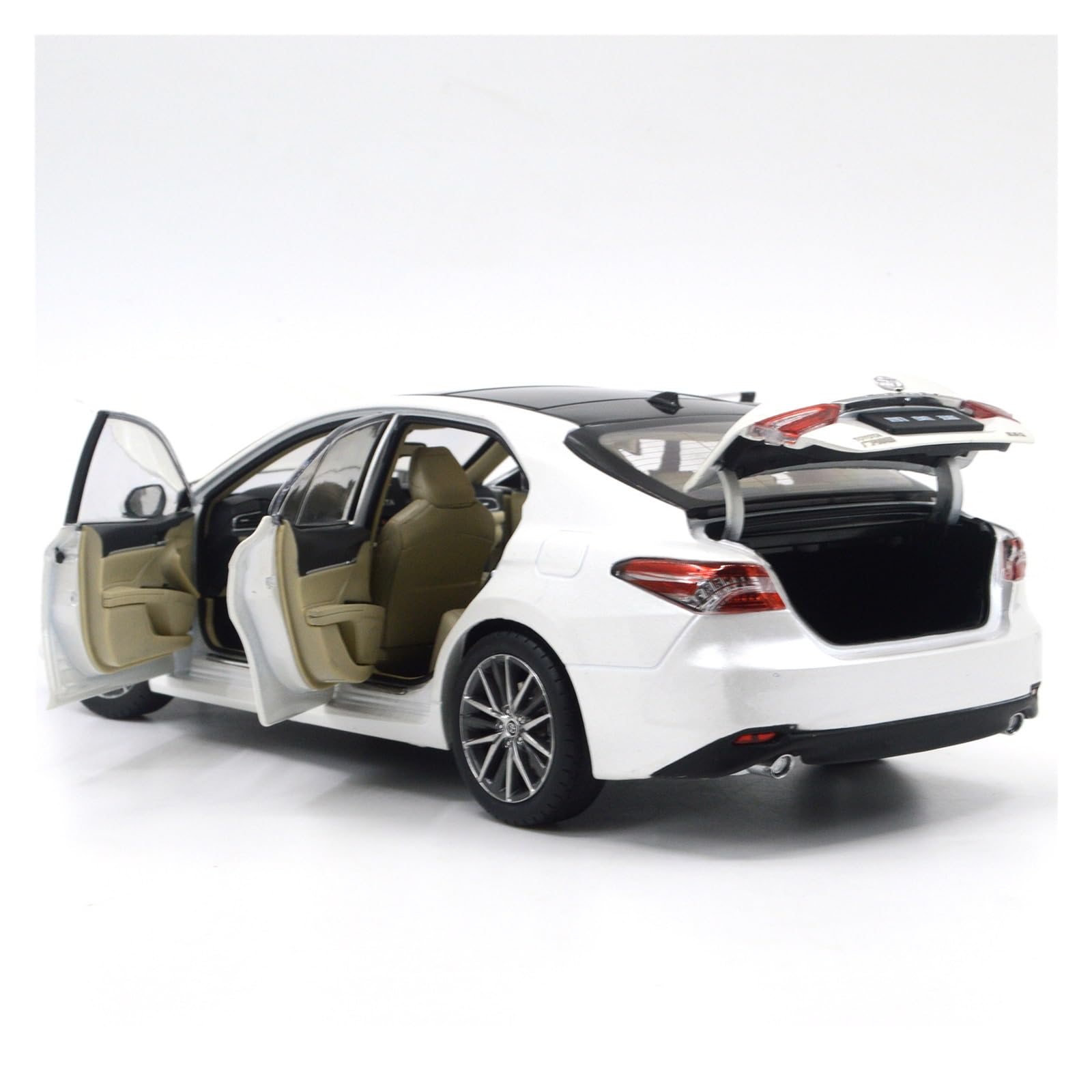 Scale Finished Model Car 1:18 Scale for Toyota Camry 2021 Alloy