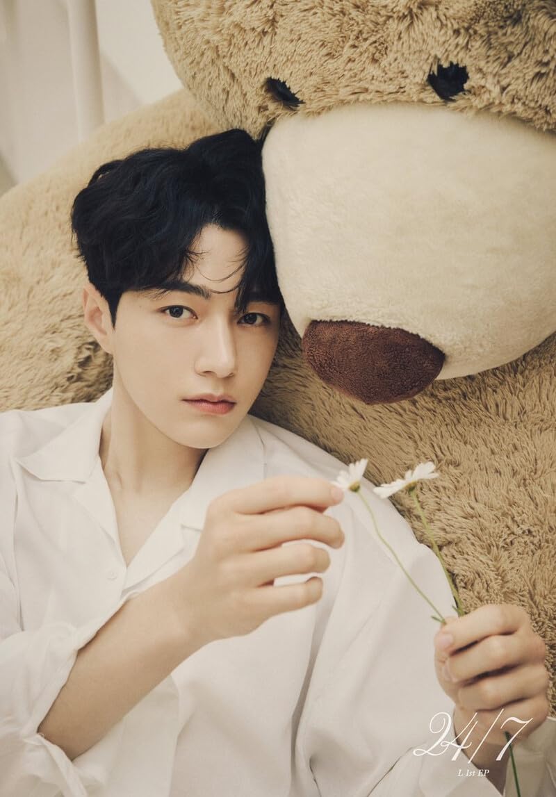 Amazon.com: Generic Infinite L Kim Myungsoo 24/7 第1 張EP