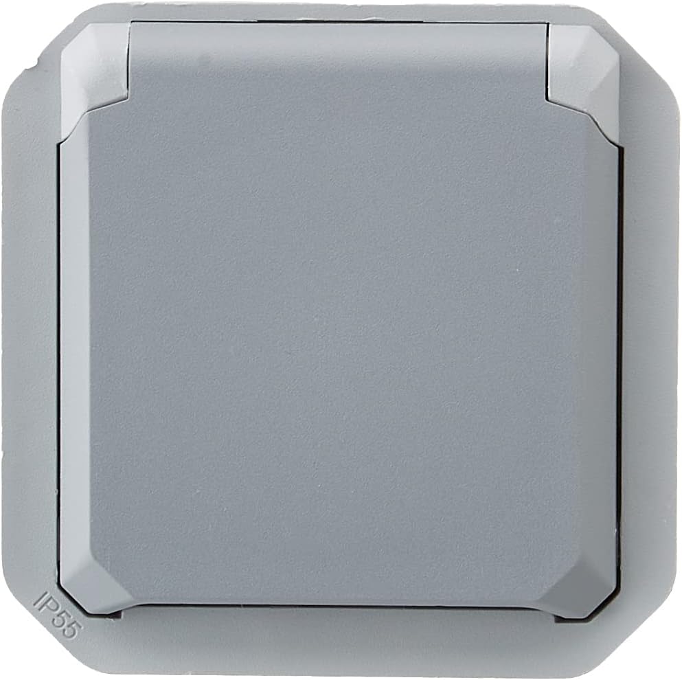 Grey 16 Amp 250 V Waterproof Grounding Socket with Flap and Flap with Housing or Backing Plate