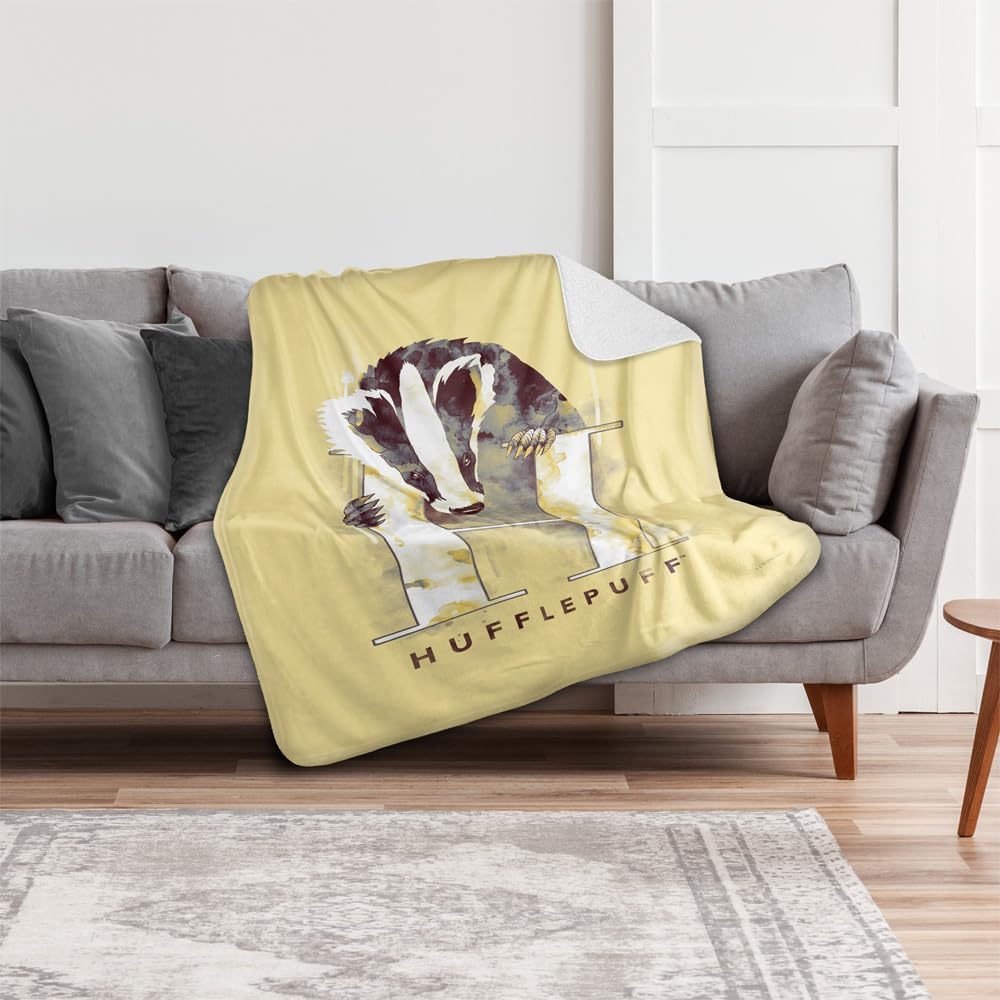 Harry Potter Blanket, 50"x60", Hufflepuff Wash Silky Touch Sherpa Back Super Soft Throw Blanket