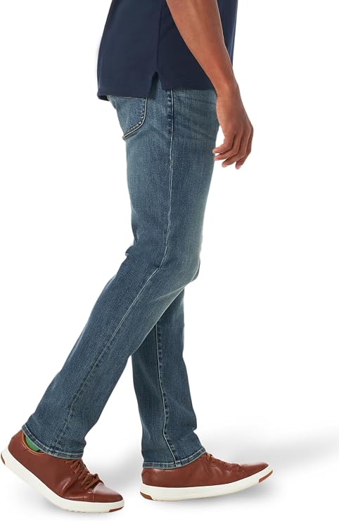 Lee Men's Extreme Motion Straight Taper Jean