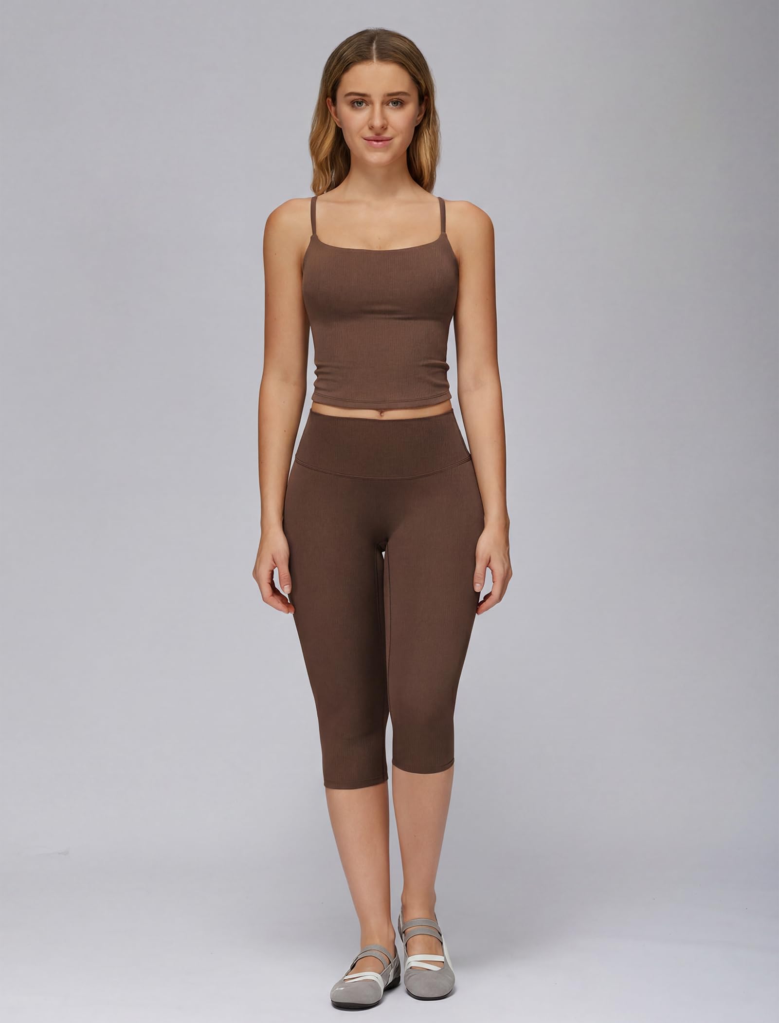 Set da yoga da donna, 2 pezzi, canotta con leggings a 3/4 | Tuta sportiva da donna, 2 pezzi, top corto + pantaloni sportivi a 3/4 a vita alta, per fitness, palestra, yoga, allenamento