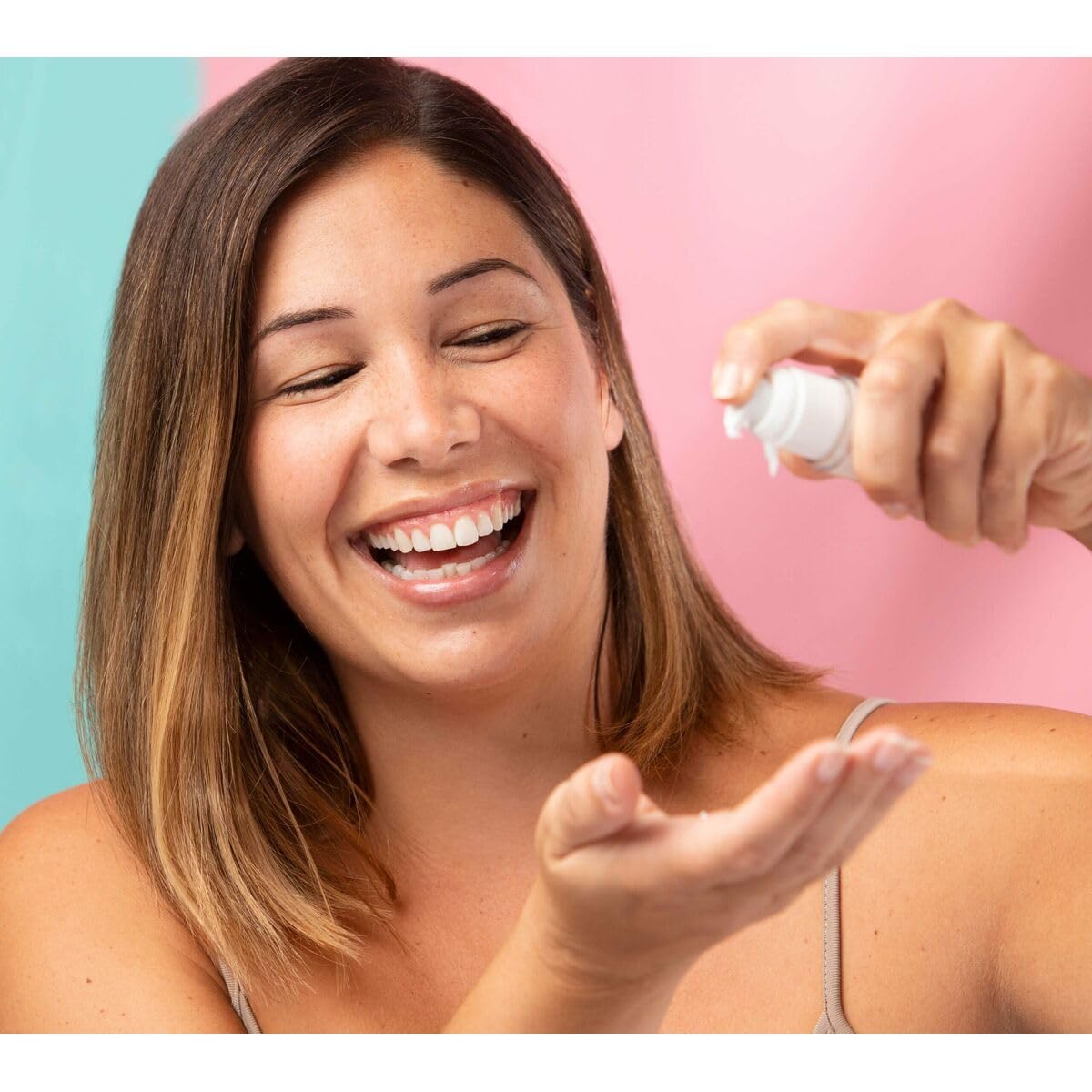 Siero Viso con Vitamina C, Siero Vitamina C antiOX, Siero Antietà senza parabeni, Lenitivo, Idratante, Illuminante, Antiossidante, Rivitalizzante. Per tutti i tipi di pelle. 30 ml