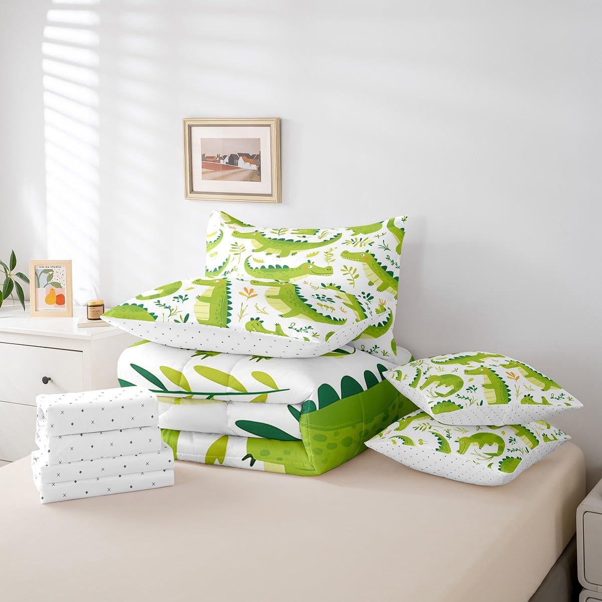 Erosebridal Cartoon Green Crocodile Comforter Set Twin 7 Piece Cute Animal Crocodile Bed in a Bag for Kids Boys Girls,Wildlife Safari Bedding Set with 2 Sheets,2 Pillowcases,2 Throw Pillow Covers
