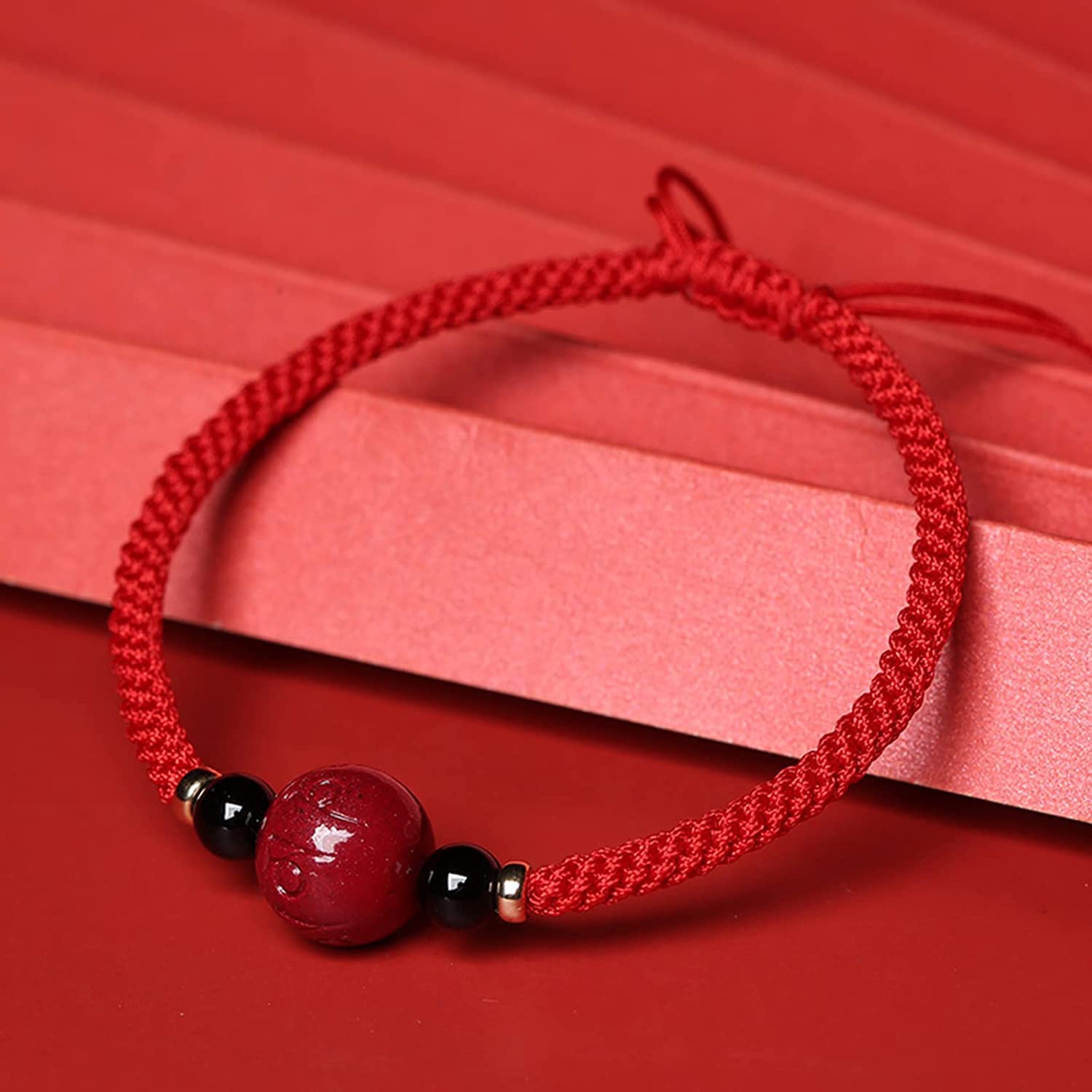 NZpost Pulsera de Hilo Rojo con Seis Palabras de cinabrio Natural, Proverbio bíblico, Amuleto Espiritual de Riqueza contra el Mal, cinabrio de la Suerte Ajustable (Rojo)