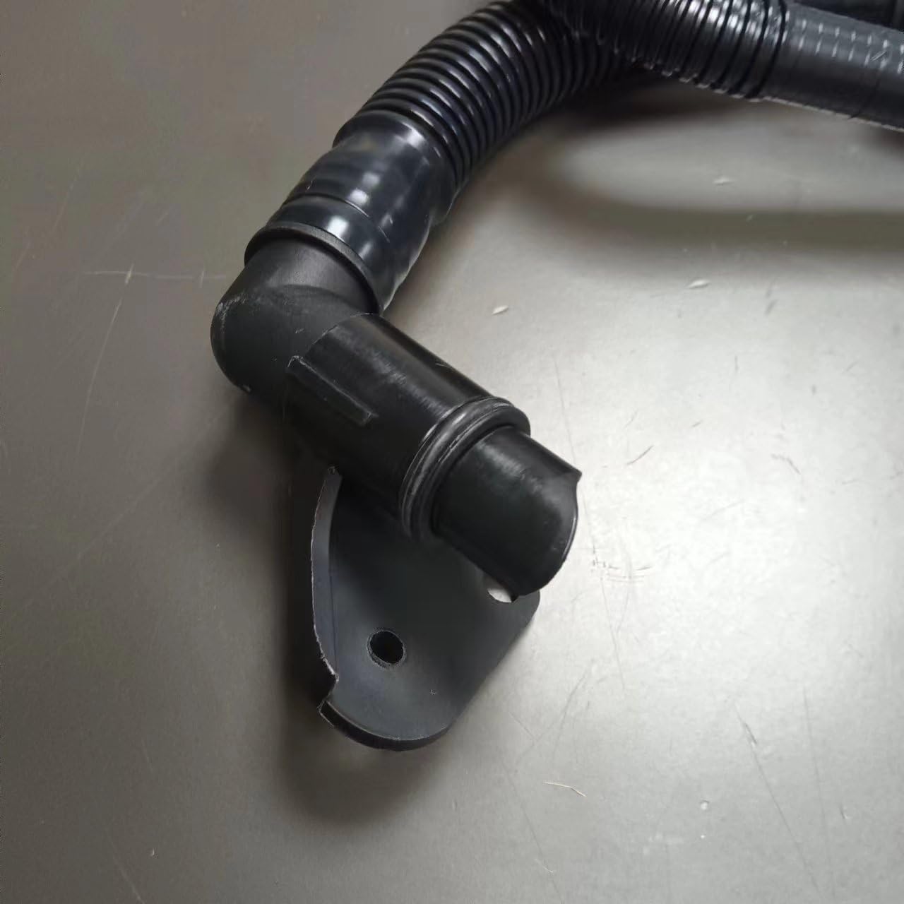 CYLINDER VENTILATION PIPE 06E103217K 06E 103 217K, Compatible with C6/D3