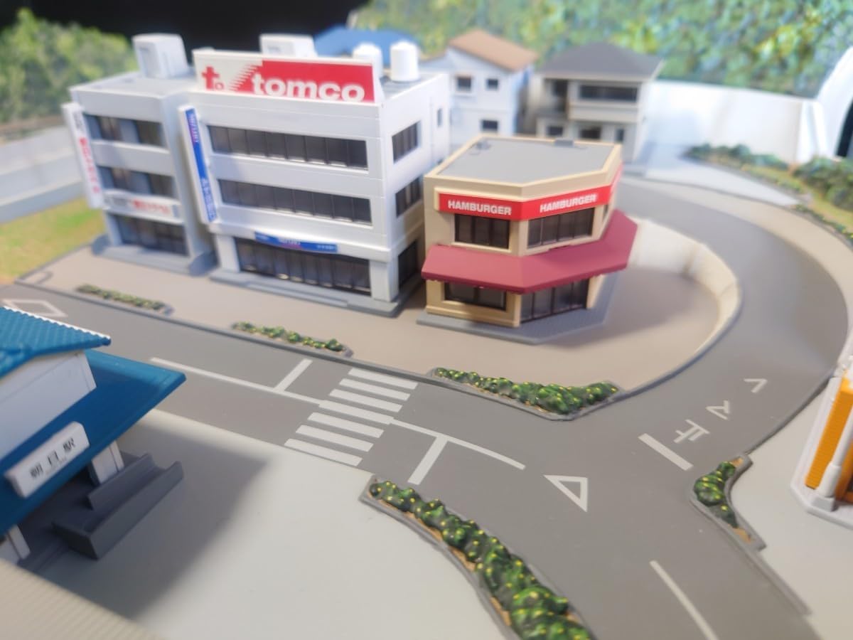 Amazon.co.jp: 完成品 東京マルイ Zゲージ 完成ジオラマコース 基本