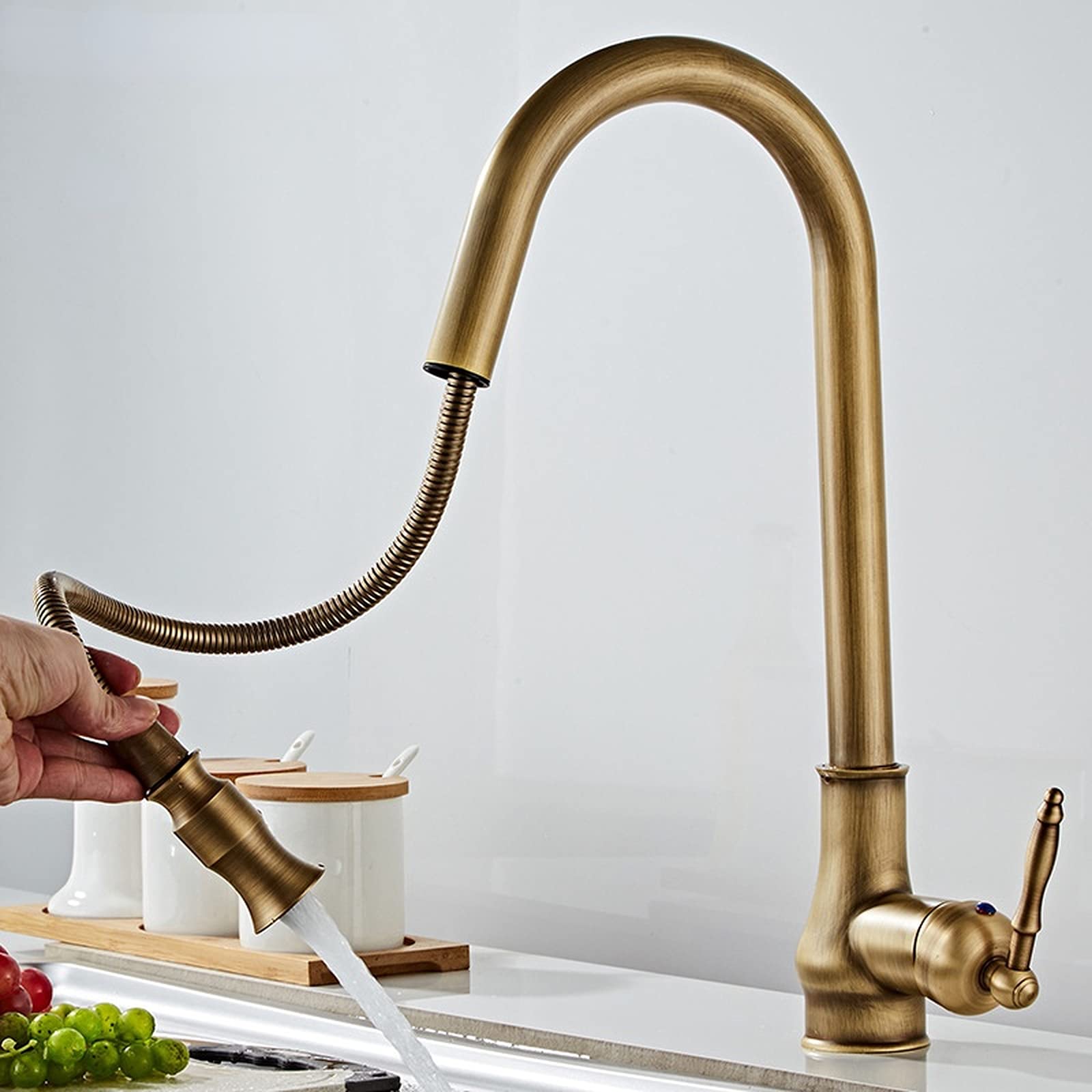 Wiquybml A Ntique Gold Brass Kitchen Sink Faucets Pull Out Gooseneck Tap With Hot Nd Cold Water Mixer Luxury Vintage Design For Elegant Décor