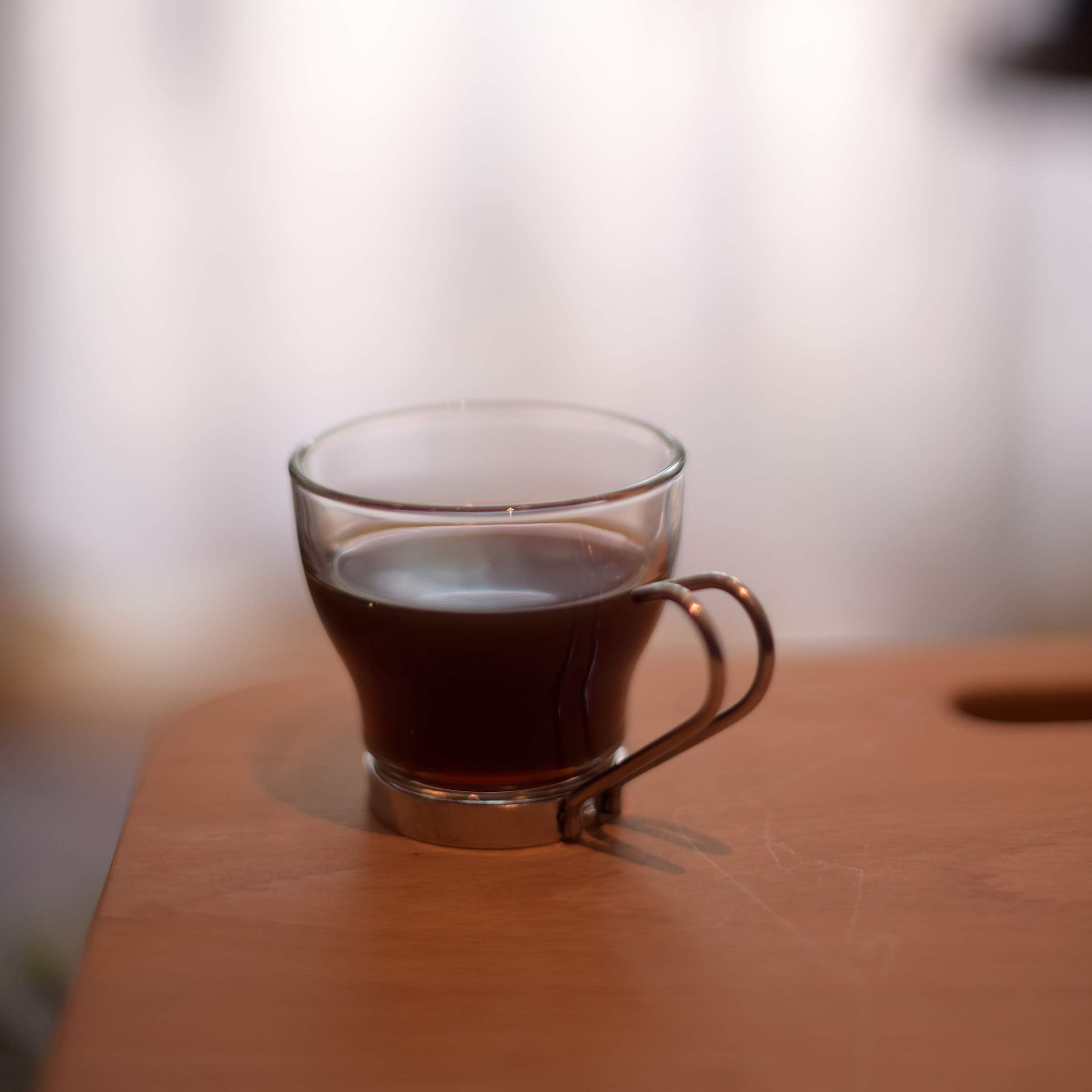 Bormioli Rocco Oslo - Set di 4 tazzine da caffè con manico in acciaio inox, 99,2 g, in confezione regalo