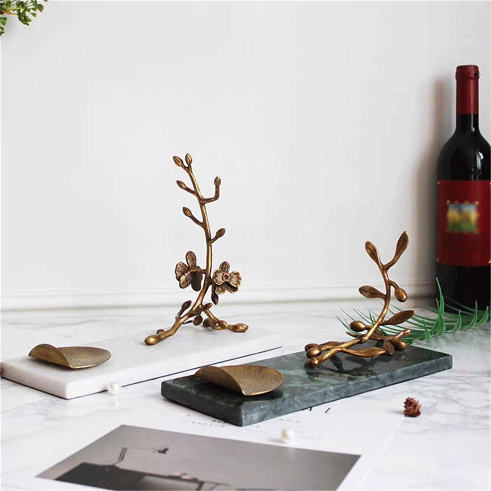 Versatile Portabottiglie da Tavolo in Ottone e Marmo