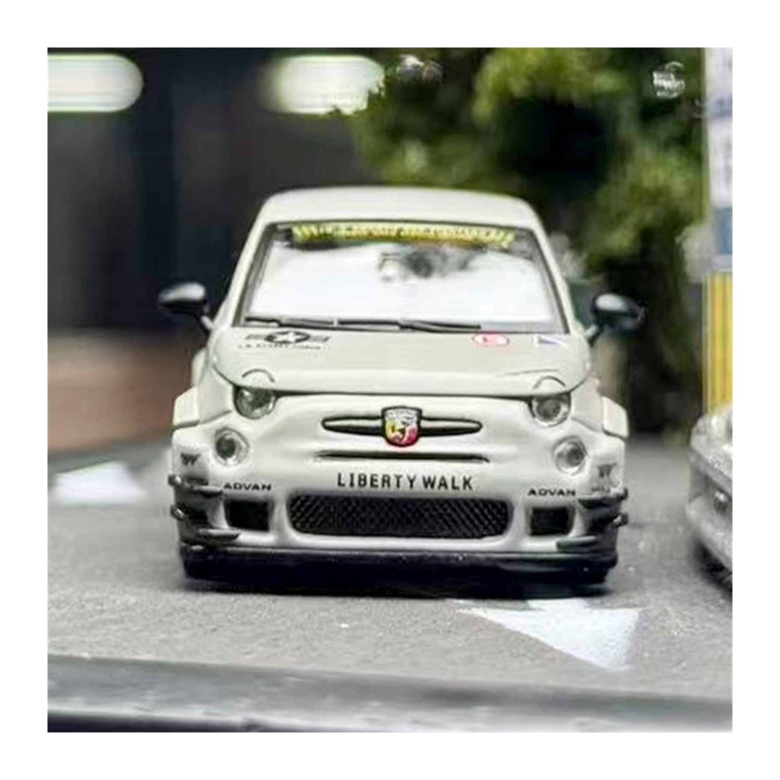 Metallo Scala Replica 1 64 Per #1064Fiat Abarth 595 LBWK Modello Di Auto In Lega Da Collezione Decorazione Tavolo Hobby Veicoli Giochi Set