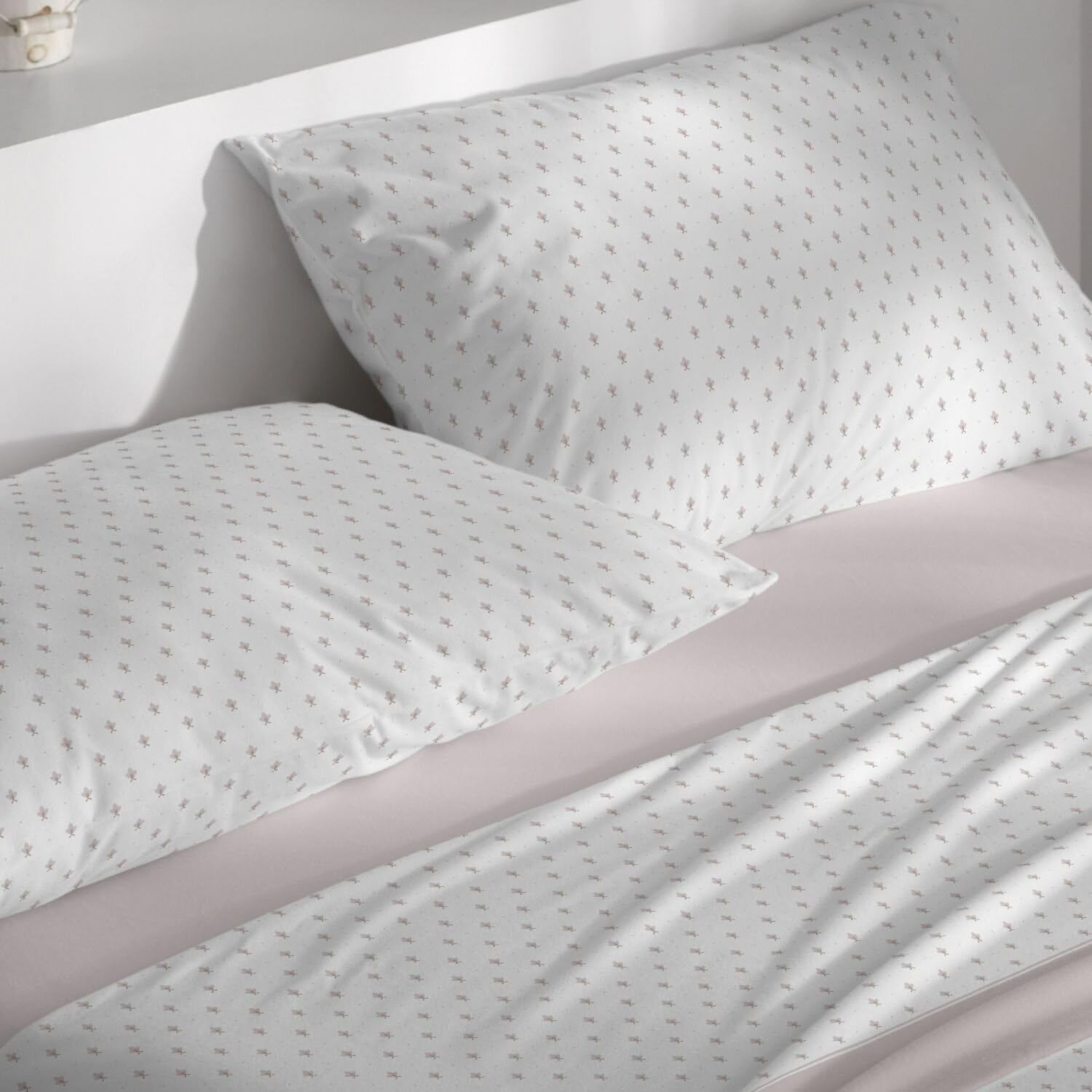 Burrito Blanco | Juego de Sábanas Velvelina Invierno Cama 150-160 Nude | 4 Piezas: Bajera, Encimera y 2 Fundas | 100% Poliéster | Cálidas | Extra Suaves | Tacto Suave | No Necesita Planchado