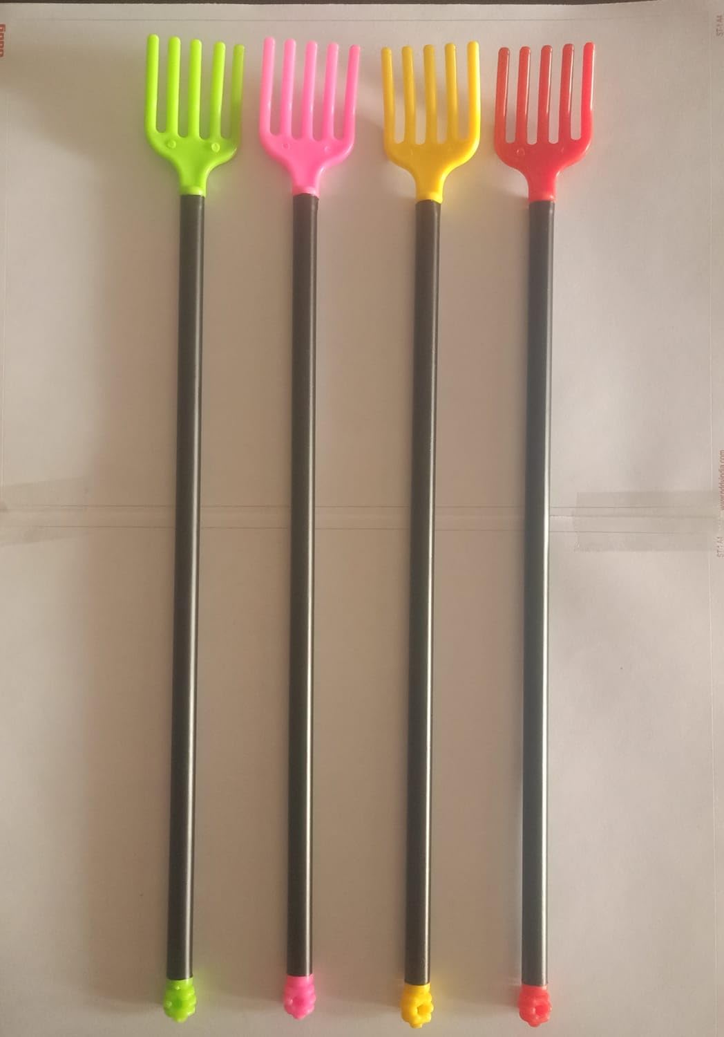 E-Smile Back/Body Itch/ Massage Plastic Manual Itching Rod Stick for Relief from Itching and Worm, 2 Pieces, Multicolor (B08W4LLRP8) Amazon Price History, Amazon Price Tracker