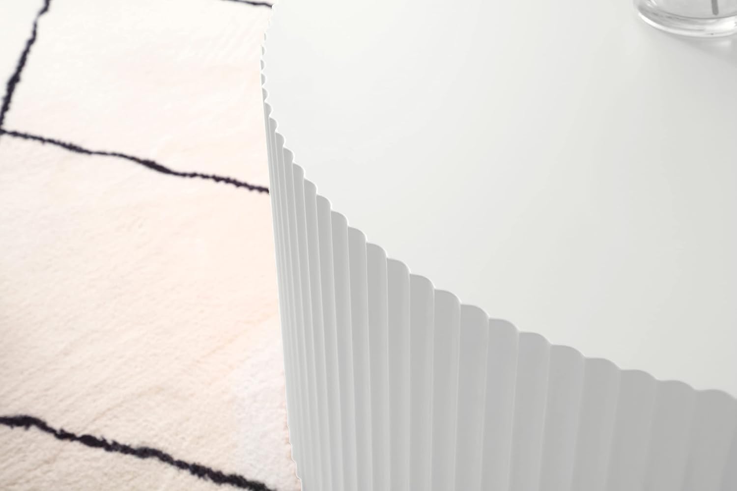 35.43'' Round Coffee Table for Living Room, Modern Wood Circle Tea Table, Minimalist Circular Drum Fluted Coffee Table, Unique Side Table End Table for Living Room, Apartment, White