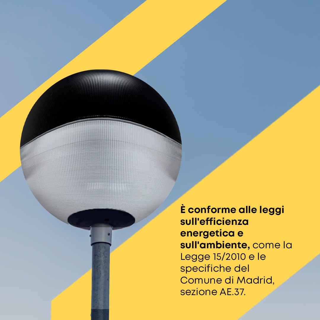 Globo Lampione da Esterno 55CM Anti-inquinamento Luminoso in Policarbonato Inciso e verniciato in NERO parte superiore. Apertura 17 cm.