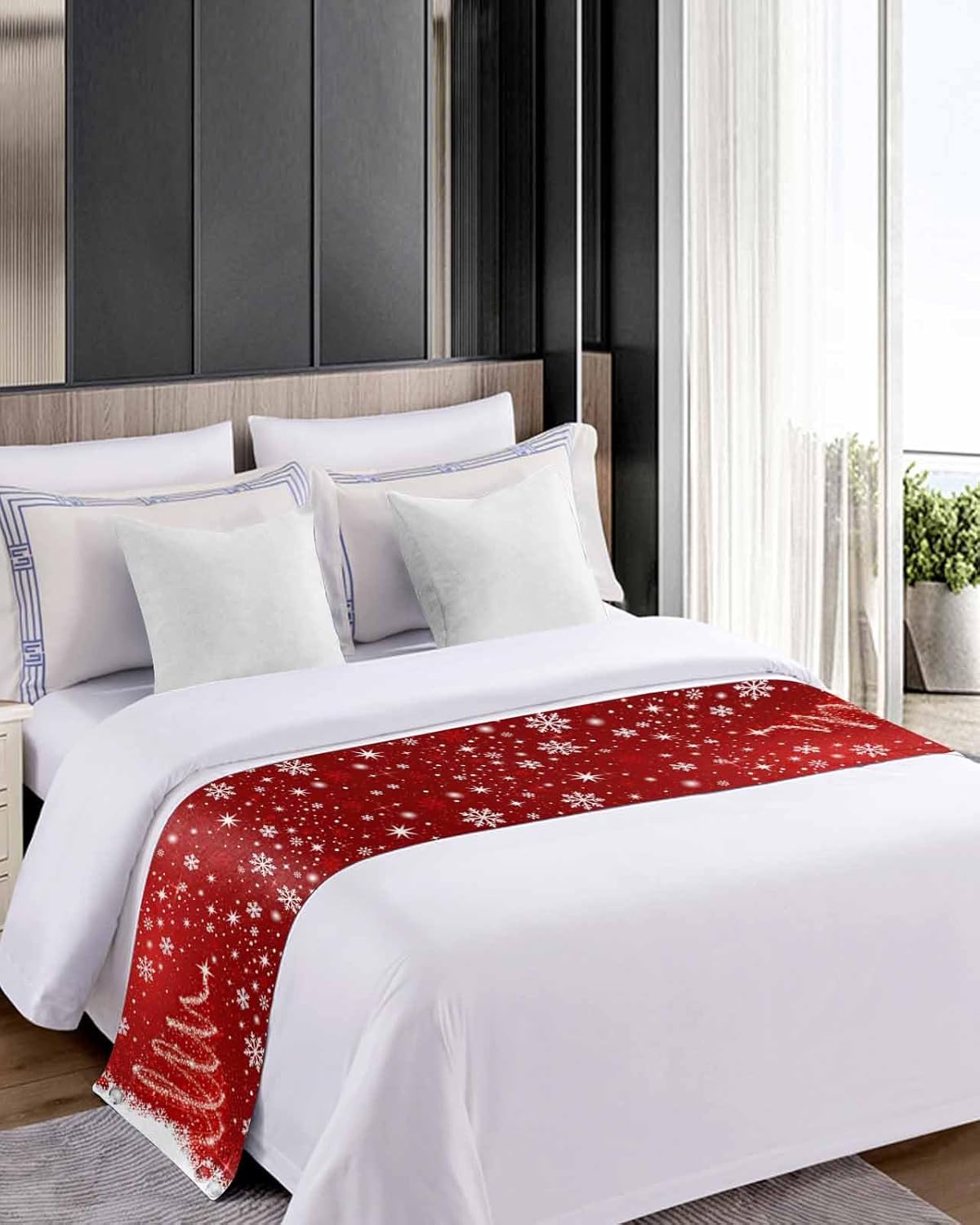 DecorLovee Red Christmas Tree Bed Runners for Queen Size Bed, Decorative Bed Throws for Foot of Bed, Xmas Balls Snowflake Bed Runner Sofa Throw Bedding Scarf Protector Slipcover for Bedroom/Hotel