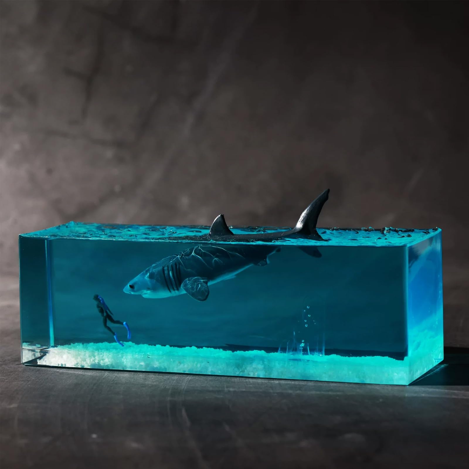 ATCKCALB Handmade Ocean Resin Lamp with Wooden Base, 3D Deep Sea Whale Shark Night Light for Home Decor, Unique Gifts for Scuba Divers & Marine Lovers(A 17.5x8.5x3.5cm/6.9x3.3x1.4in)