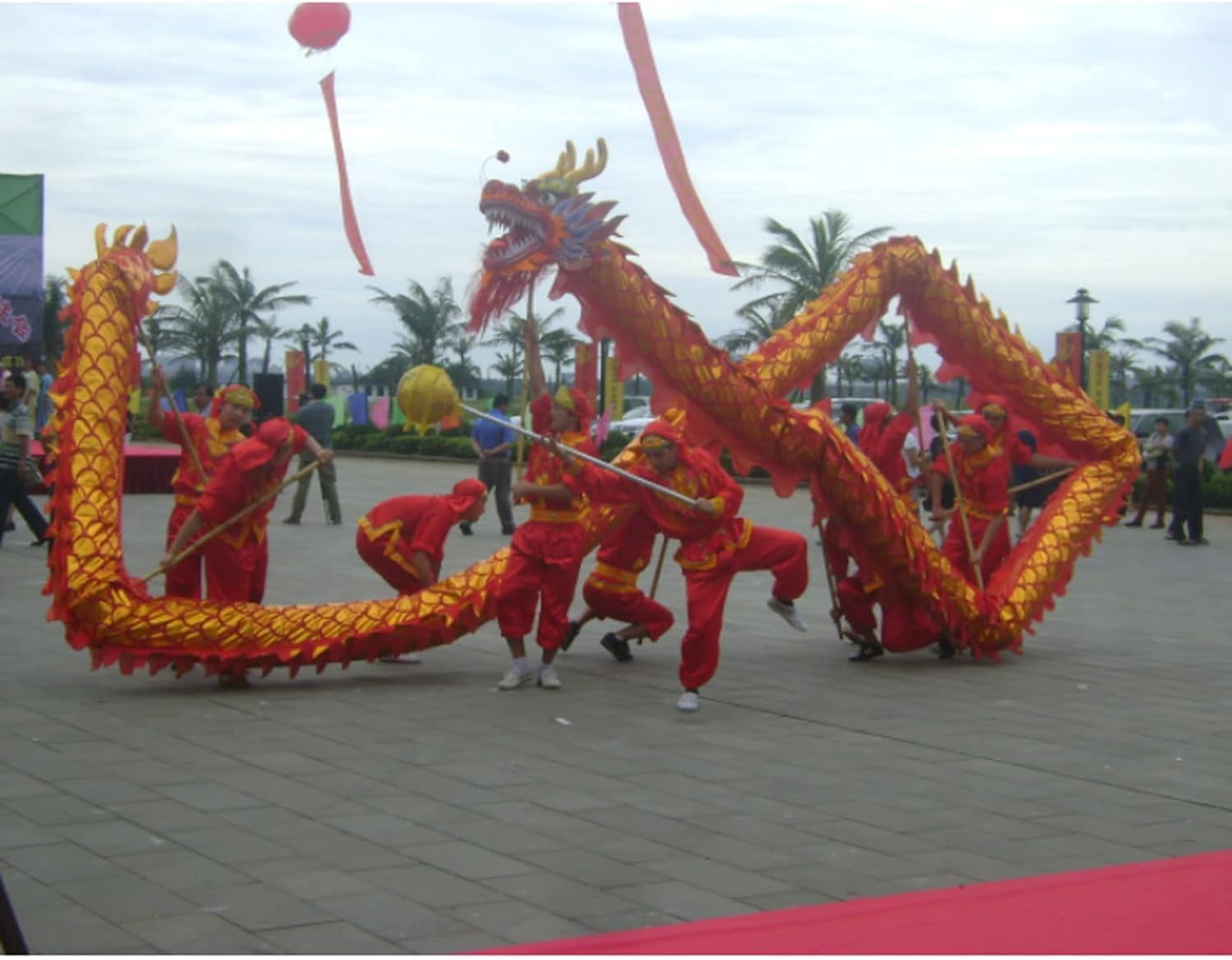 Amazon.co.jp: 獅子舞 龍舞 中国のドラゴンダンス 18m/59フィートのライオンダンス 伝統スポーツ 中国の旧正月の民俗芸術パフォーマンス  ライオンダンス 獅子舞 中国(Green) : おもちゃ 獅子舞 龍舞 8インチ 中国ドラゴンダンス ライオンダンス 中国の民俗芸術 ドラゴン ..., image size:1500x1169