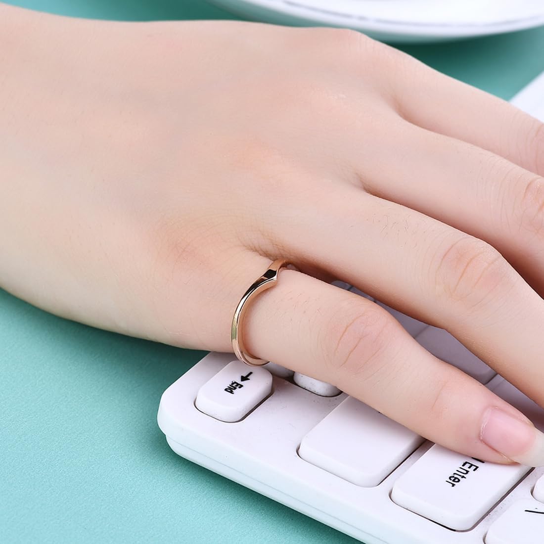 CCBFY Stainless Steel V Shaped Wedding Band Engagement Promise Ring for Women Pointed Chevron Classical Simple Plain Statement Ring - Image 3